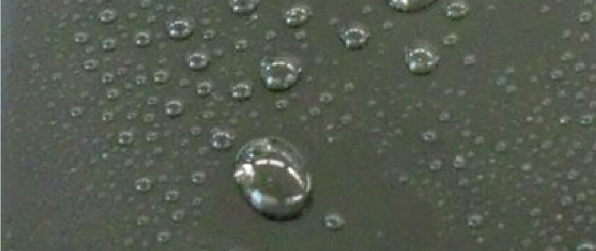 ガラスコートNANO 水が表面を落ちる